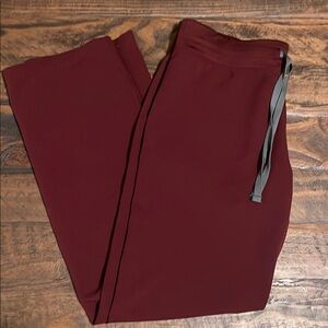 Women’s Maroon Fig Scrub Pants